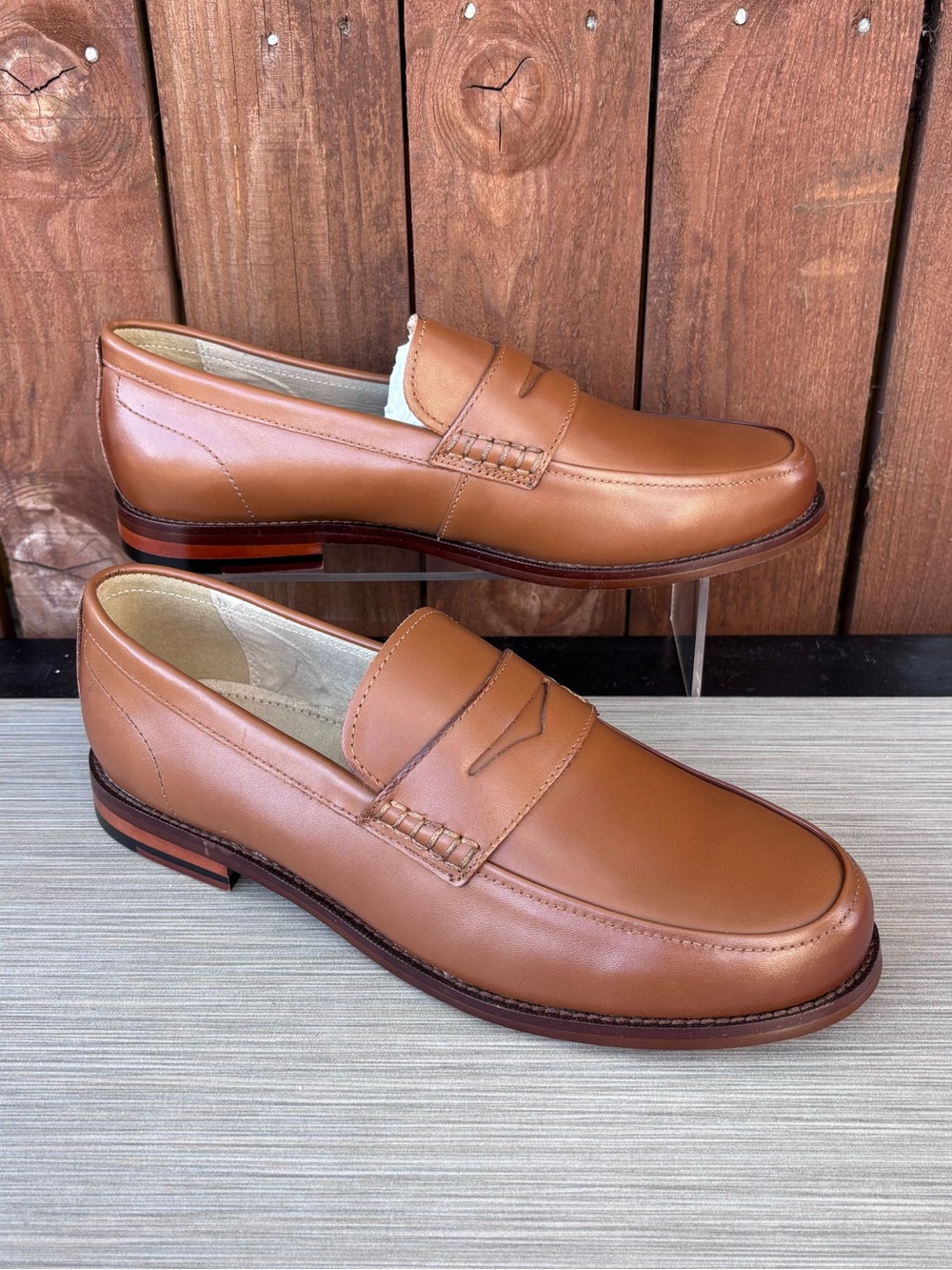 BANANA REPUBLIC Leather Penny Loafers